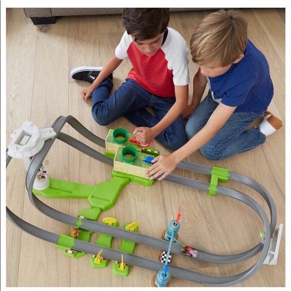 hot wheels Other - Mariokart car track NEW
